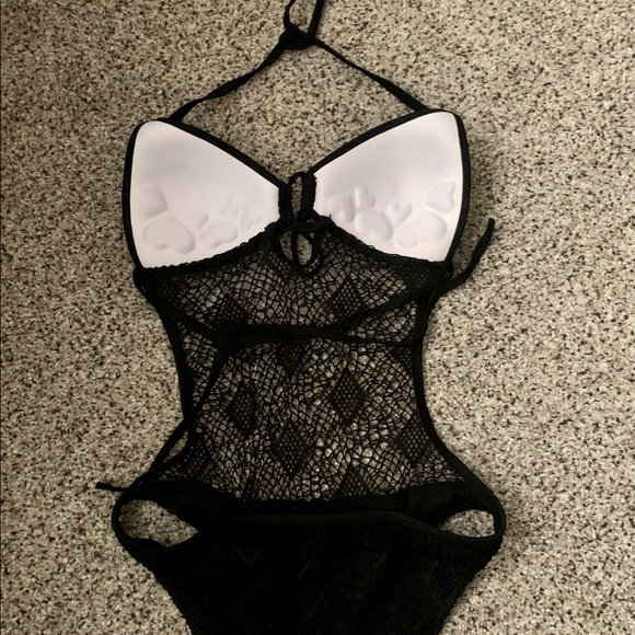 Monokini - Picture 2 of 2